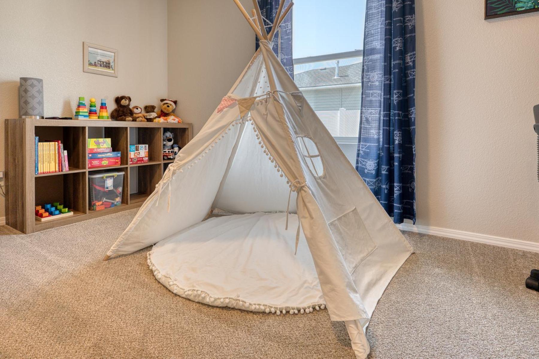 Family Friendly Playroom Garage Caldwell Εξωτερικό φωτογραφία